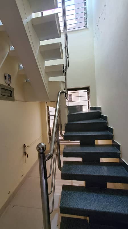10 Marla double storey house available for rent 18