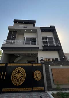 Designer House- Extra Luxury with 29 feet front