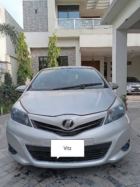 Toyota Vitz 2011 4