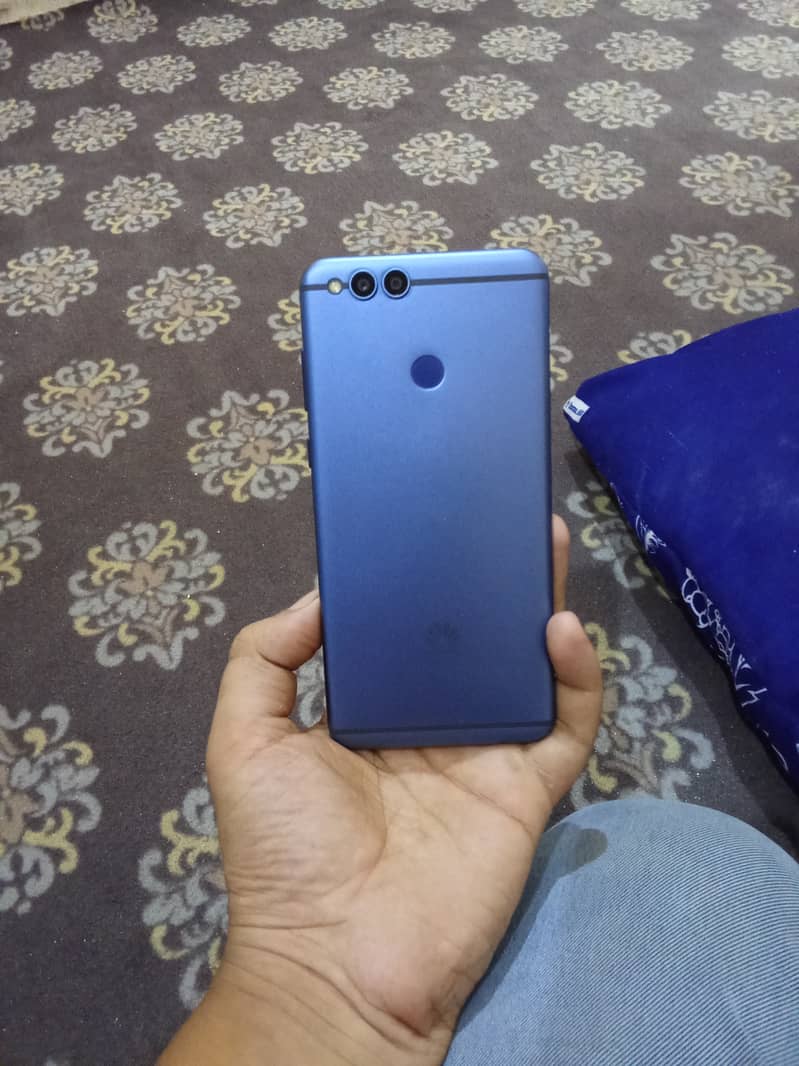 Urgent sale Huawei contact=03288833330==what app 03260145866 0