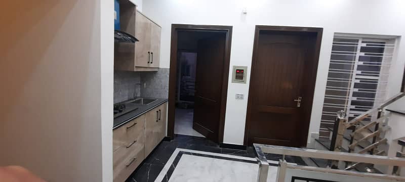 5 Marla Levish House For Sale In DD Block Bahria town Lahore 11