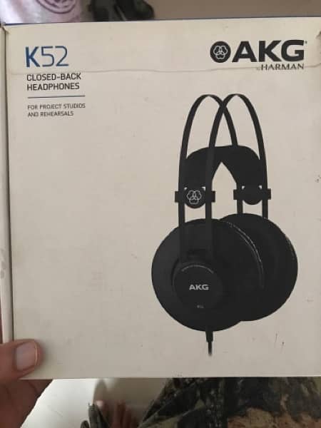 AKG k52 Closed back Studio Headphones used 0