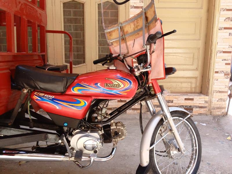 united Loader Rickshaw 100cc 11