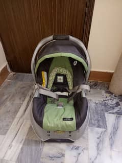 Graco Snugride Baby Carrier + Car Seat
