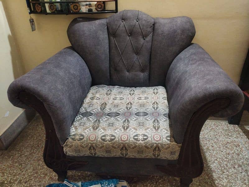 5 SEATER SOFA SET FOR SALE 1