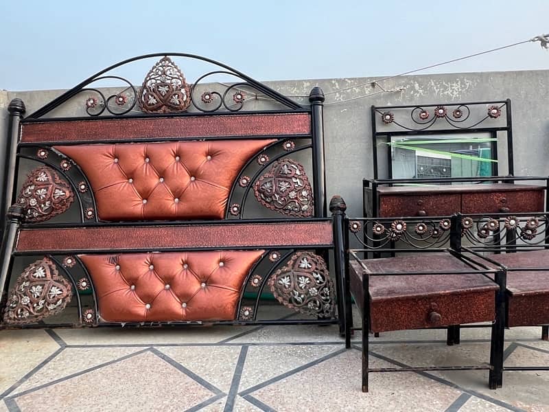 steel bed set for sale in mint condition 1