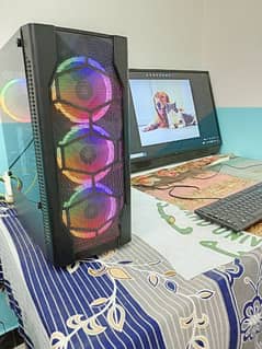 gaming pc with 32inch big display set up