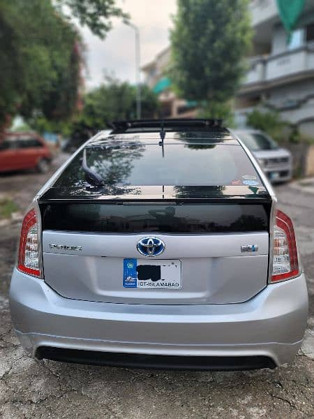 Toyota Prius Solar sunroof 9