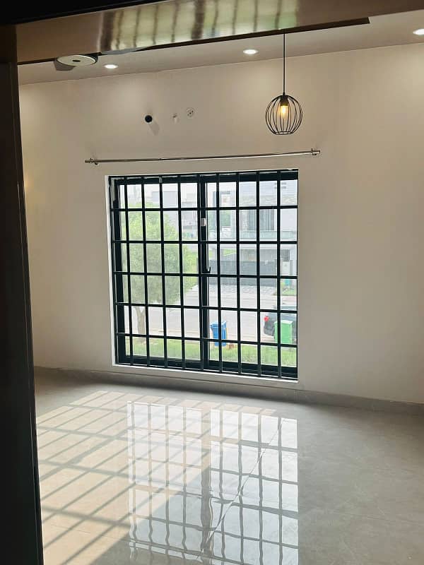 5 Marla Levish House For Sale In Jinnah Block Bahria town Lahore 25