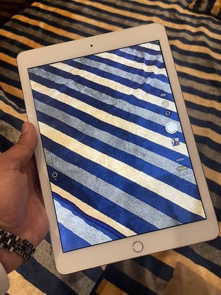 iPad air 2 sim supported 3