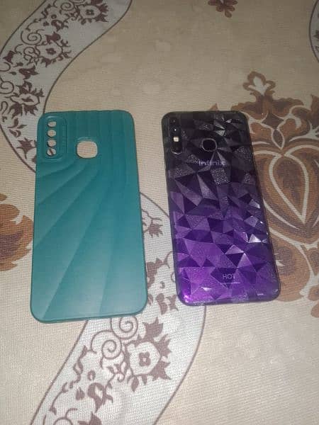 I have Sale my infinix hot 8. . . . . . . 4/64 3