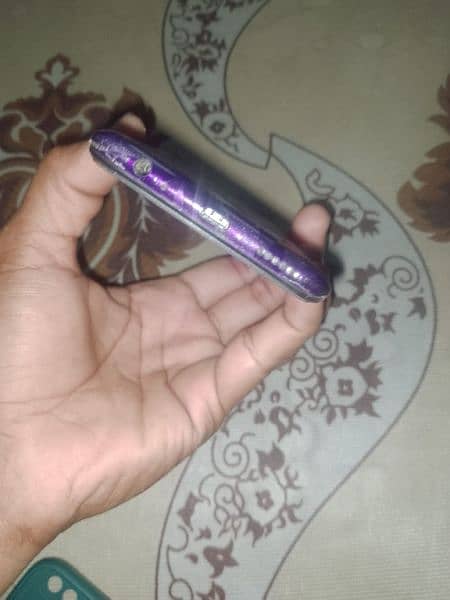 I have Sale my infinix hot 8. . . . . . . 4/64 7