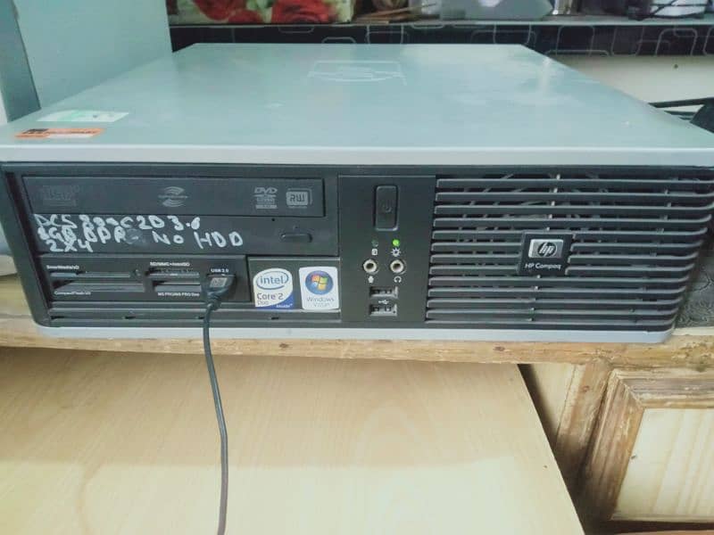HP Core2 Due E8400 |4GB Ram DDR3|256GB HHD| 1year used (10/9Condition) 1