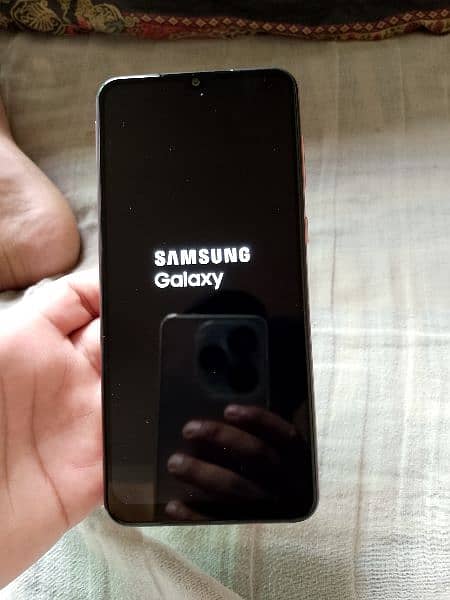 Samsung Galaxy a04 3 32 open box 1