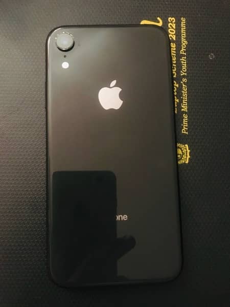 iPhone Xr jv 64gb Black (sim time remain) 2