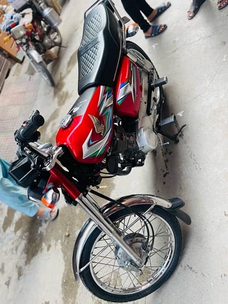 Honda 125  23 Model 5