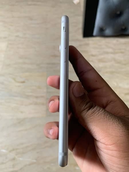 Iphone 7 128gb Pta approved 4