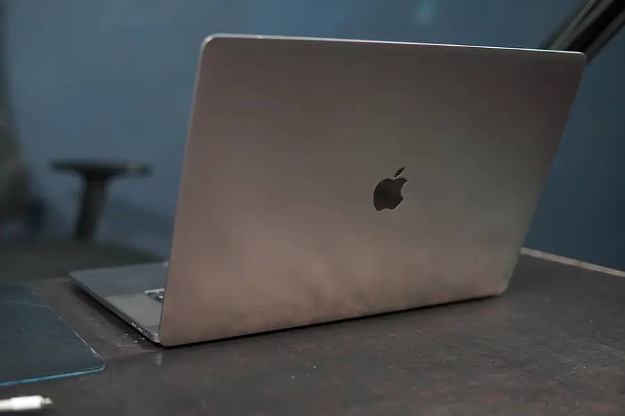 Macbook Pro 2019 16" Core i9 | 16GB RAM | 1TB SSD With Charger 0