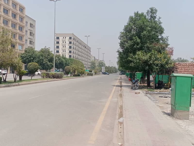 5 Marla commercial plot for sale in sector d bahria town Lahore 3