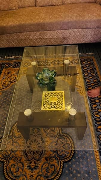 center table  and carpet for sell 4