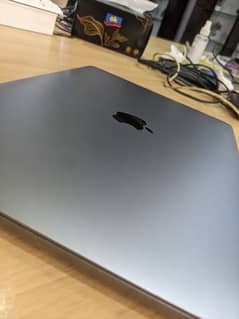 MacBook Pro 2017 With Touch Bar