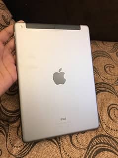 ipad 5th Gen, 10/10 mint condition, 32gbs, 93% battery health,no fault