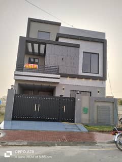 5 Marla brand new VIP luxury beautiful low price available for sale in bahria town Lahore