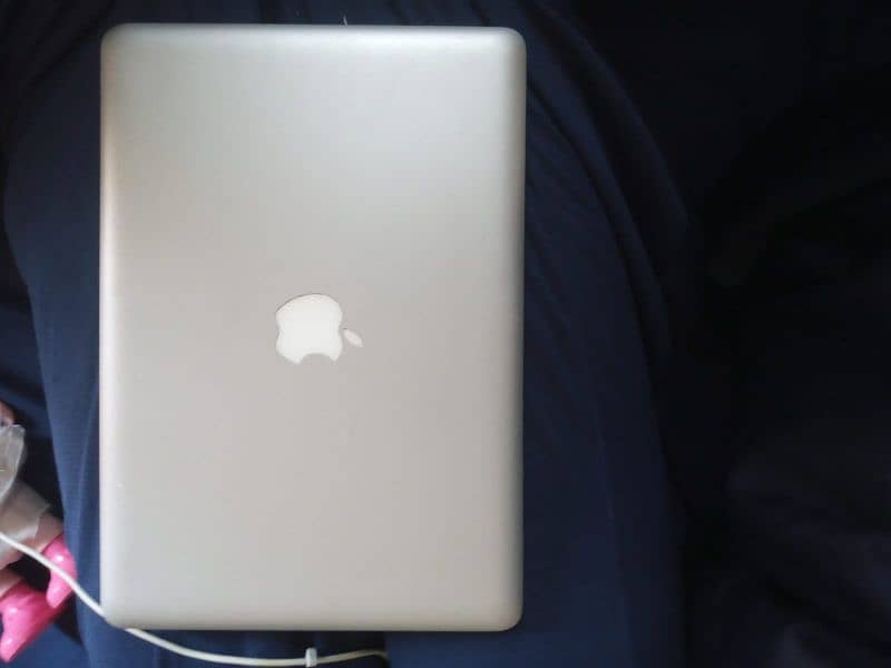 Macbook Pro 8 Gb ram 500Gb Hard 1