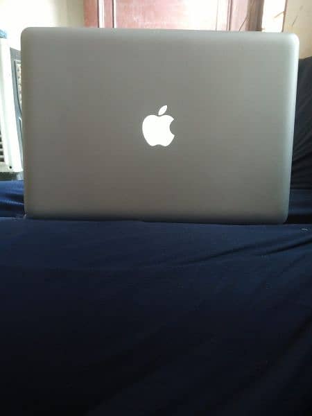 Macbook Pro 8 Gb ram 500Gb Hard 2