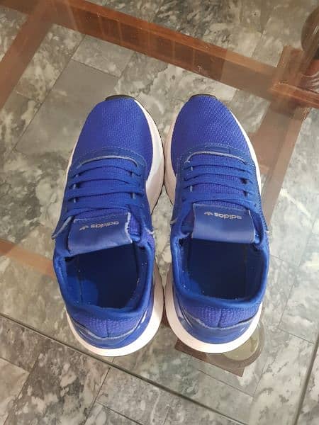 Original Adidas imported shoes for sale 8