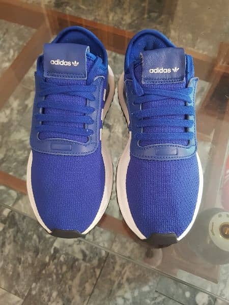 Original Adidas imported shoes for sale 9