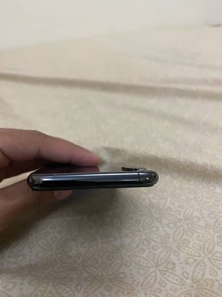 iPhone xs non pta factory unlocked 1