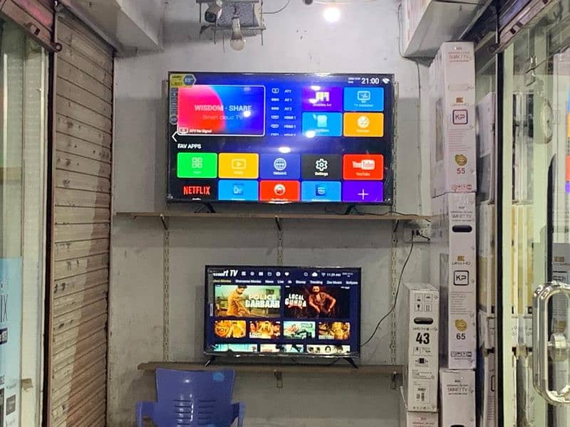 27. INCH SAMSUNG 4K UHD. LATEST MODEL 03221257237 1