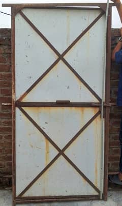 Iron Door (Lohay Ka Darwaza)