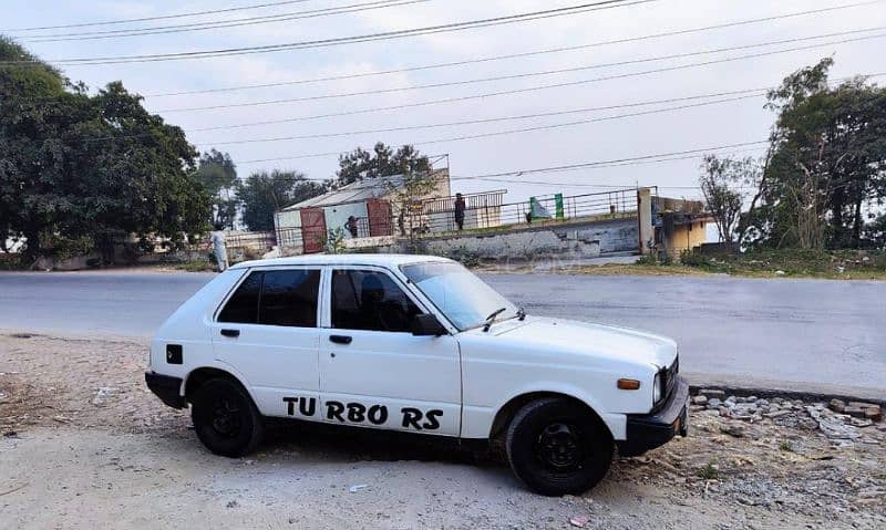 Toyota Starlet 1980 3