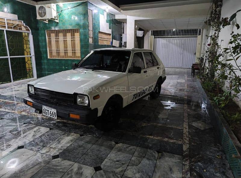 Toyota Starlet 1980 4