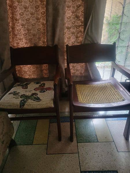 used shisham wood chairs 1