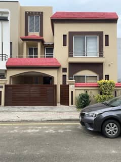 Luxurious 5 marla semi furnished house for sale