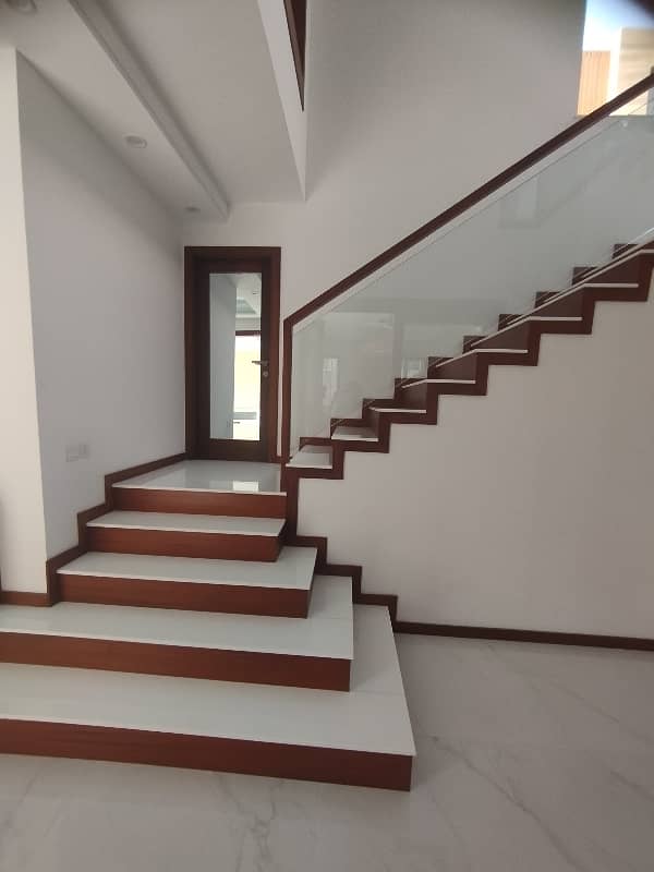 2 Kanal Beautiful House For Rent With 2 Hall Basement 5