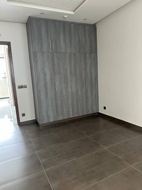 5 Maral Beautiful House For Rent Near All Facilities 2