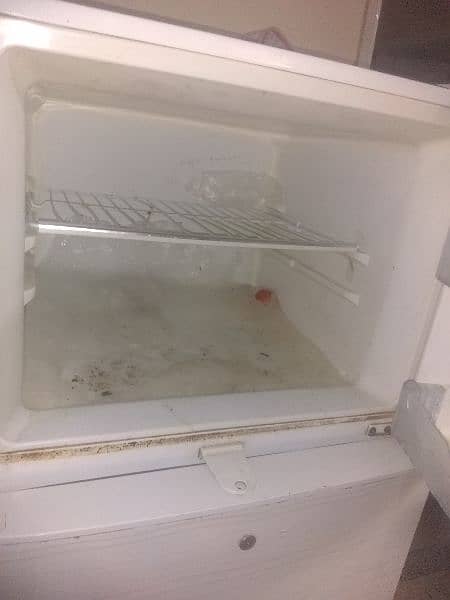 haier fridge like new 2