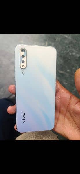 vivo s1 mobile for sale condition 10/9 with box and original charger 0