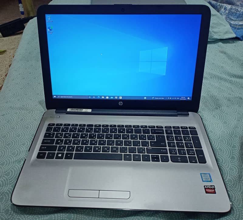 HP i5-7th gen Notebook (15-ay105ne) 4