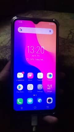 Vivo y91 for sale 
2 GB 32 GB 
With charger 
Condition 10 by 10
All ok