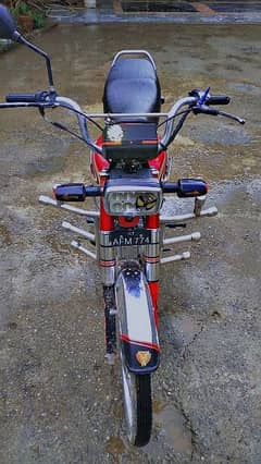 Honda70 Good condition use able bike chasky lagny waly rbta na kryn
