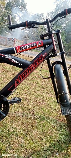 MORGAN GEAR BICYCLE IN GOOD CONDITION 2