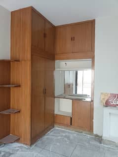 F10/1 5 bedroom house for rent