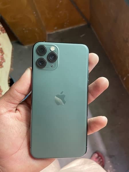 Iphone 11 pro 256gb 10/10 lush condition icloud locked 0