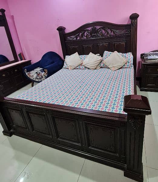 Complete Wooden Bed Set of Taali wood (Sheesham ) 2