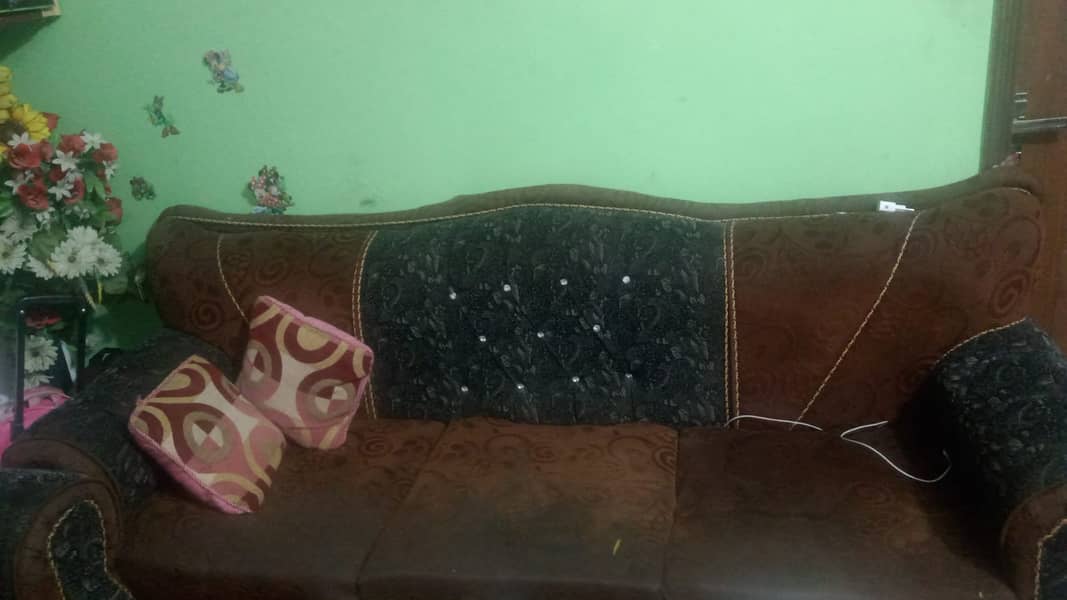 Sofas in reasonable price 1